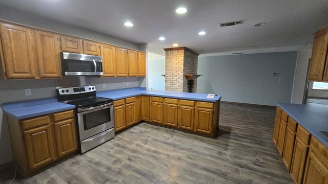 2015 Sandi Lane, Sachse, TX 75048