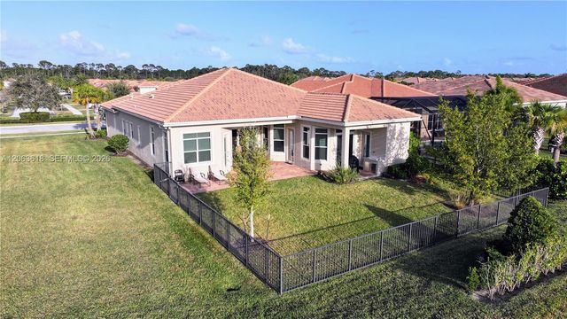 21906 SW Tivolo Way, Port St. Lucie, FL 34986