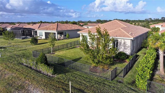 21906 SW Tivolo Way, Port St. Lucie, FL 34986