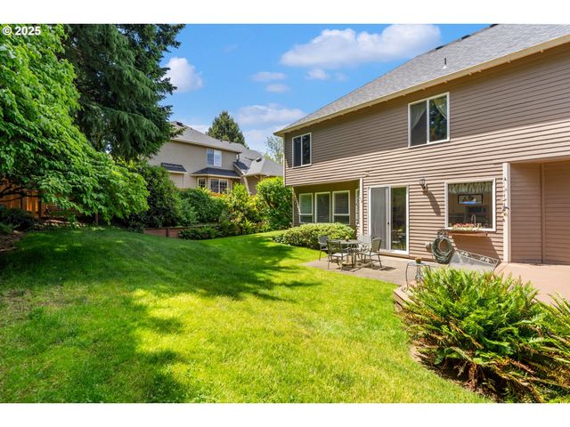 19720 SPRING RIDGE Dr, West Linn, OR 97068