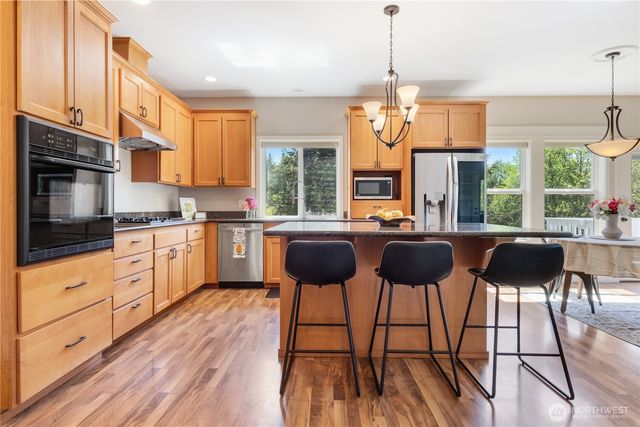 7622 NW Lenox Lane, Silverdale, WA 98383