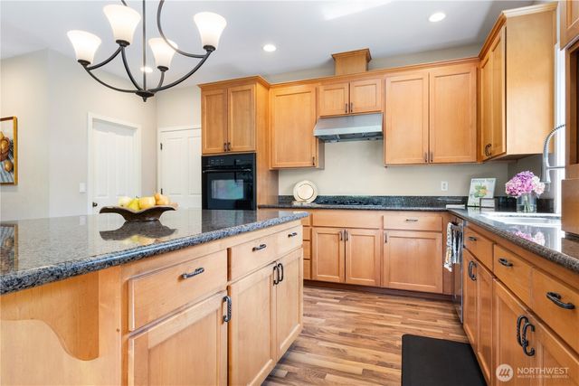 7622 NW Lenox Lane, Silverdale, WA 98383
