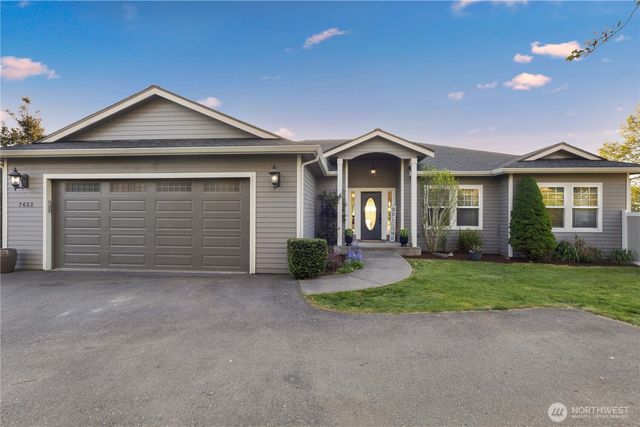 7622 NW Lenox Lane, Silverdale, WA 98383