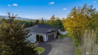 7622 NW Lenox Lane, Silverdale, WA 98383