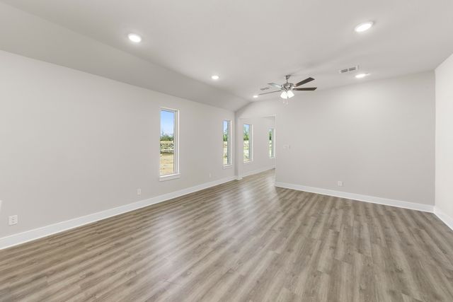 8725 Acorn Avenue, Justin, TX 76247