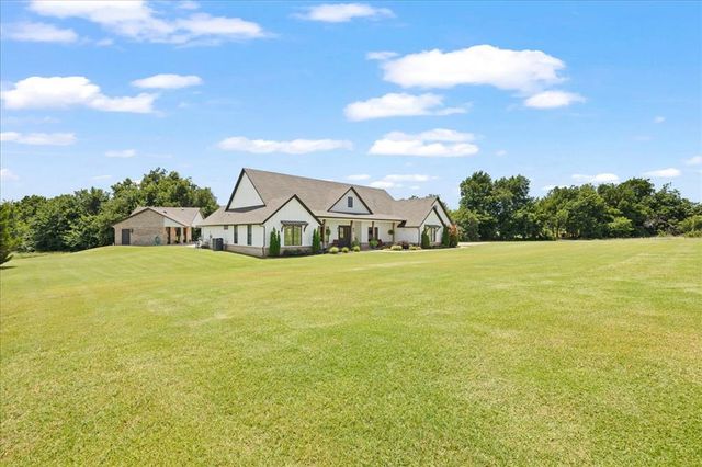 2560 S Sara Avenue, Blanchard, OK 73010