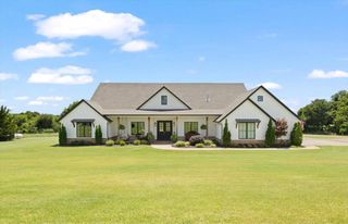 2560 S Sara Avenue, Blanchard, OK 73010