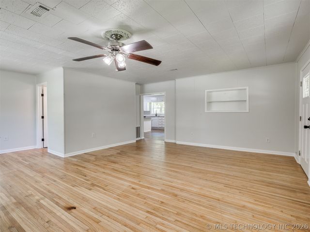 3130 W 58th Street, Tulsa, OK 74107