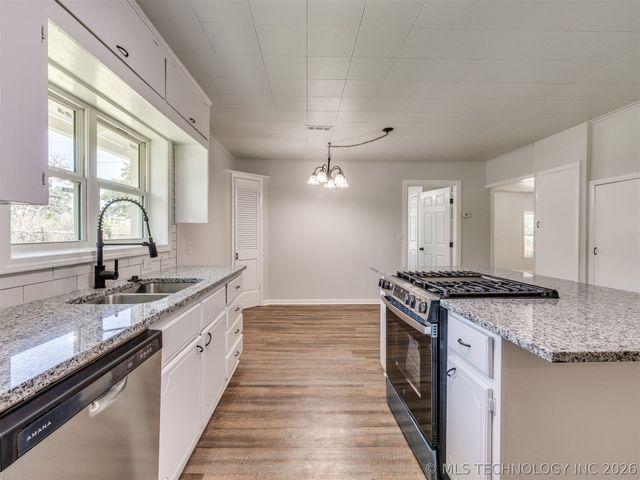 3130 W 58th Street, Tulsa, OK 74107