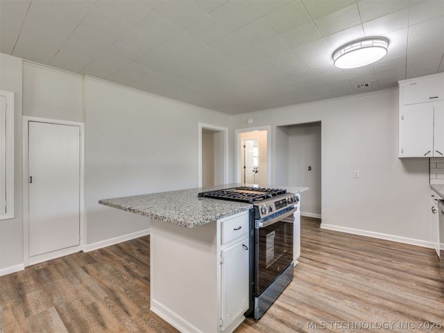 3130 W 58th Street, Tulsa, OK 74107