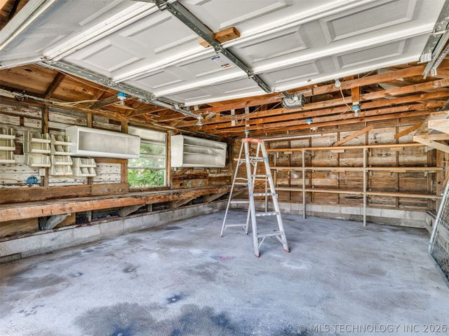 3130 W 58th Street, Tulsa, OK 74107