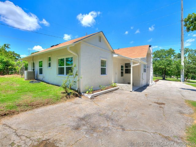 3130 W 58th Street, Tulsa, OK 74107