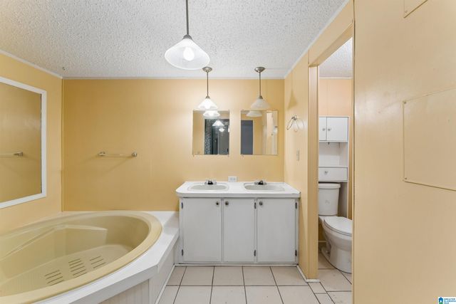 300 HUNTSVILLE AVENUE, Trussville, AL 35173