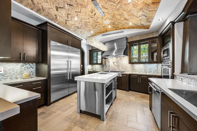 2325 NE 27th Street, Lighthouse Point, FL 33064