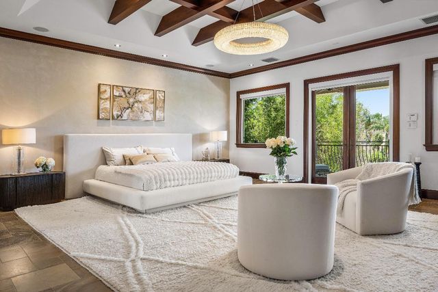 2325 NE 27th Street, Lighthouse Point, FL 33064