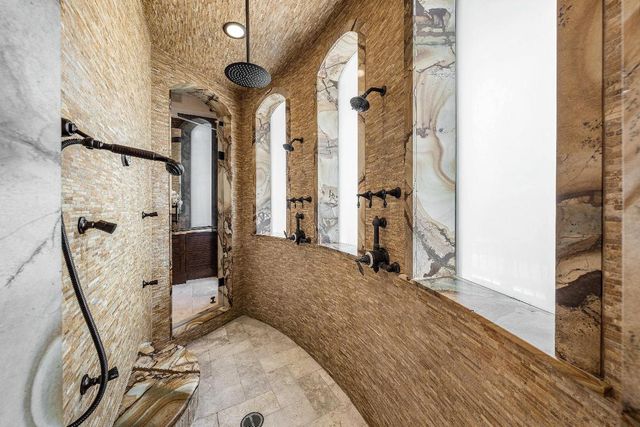 2325 NE 27th Street, Lighthouse Point, FL 33064