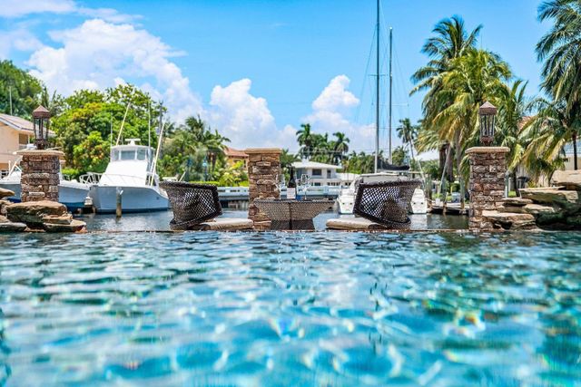 2325 NE 27th Street, Lighthouse Point, FL 33064