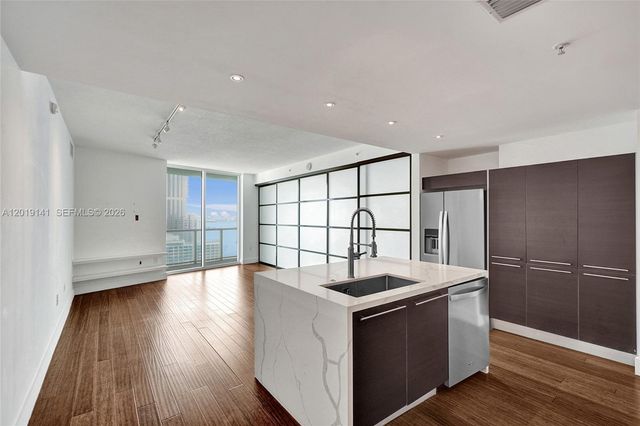 1900 N Bayshore Dr 2204, Miami, FL 33132