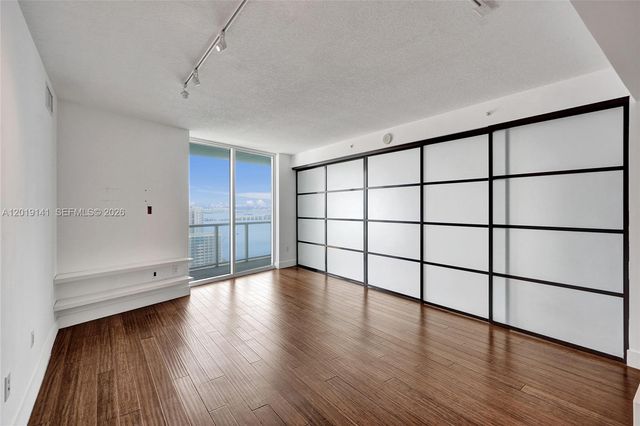 1900 N Bayshore Dr 2204, Miami, FL 33132