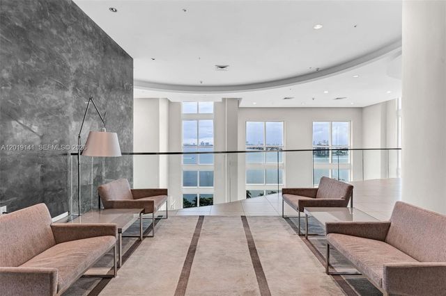 1900 N Bayshore Dr 2204, Miami, FL 33132