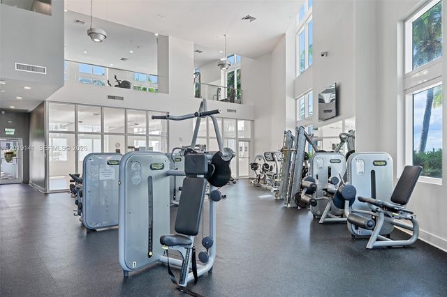 1900 N Bayshore Dr 2204, Miami, FL 33132