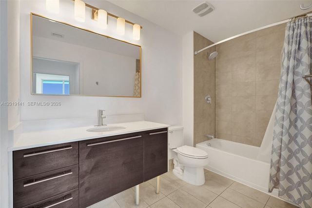1900 N Bayshore Dr 2204, Miami, FL 33132