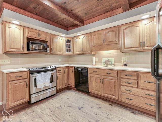 37 Al Mar Court, Bargersville, IN 46106