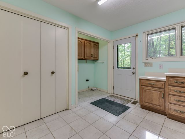 37 Al Mar Court, Bargersville, IN 46106