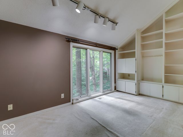 37 Al Mar Court, Bargersville, IN 46106