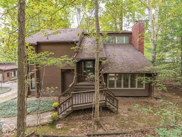 37 Al Mar Court, Bargersville, IN 46106