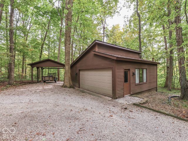 37 Al Mar Court, Bargersville, IN 46106