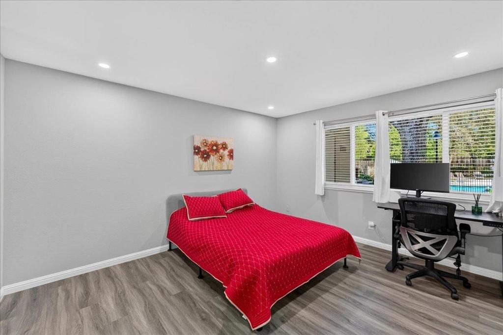 Image 14 of property listing at 5696 MAKATI Circle D, San Jose, CA 95123