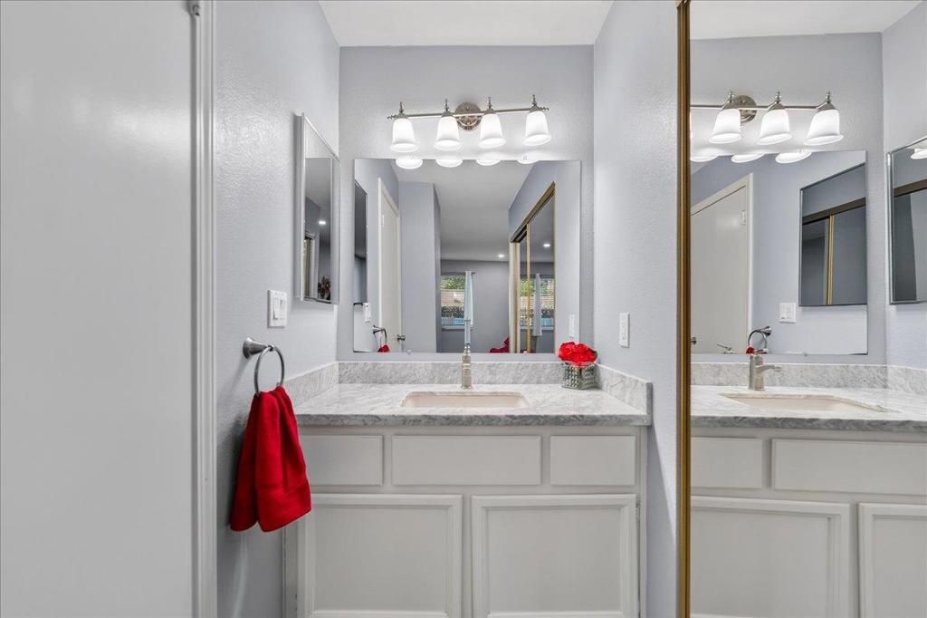 Image 16 of property listing at 5696 MAKATI Circle D, San Jose, CA 95123