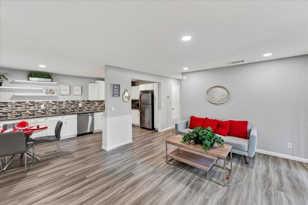 Image 6 of property listing at 5696 MAKATI Circle D, San Jose, CA 95123