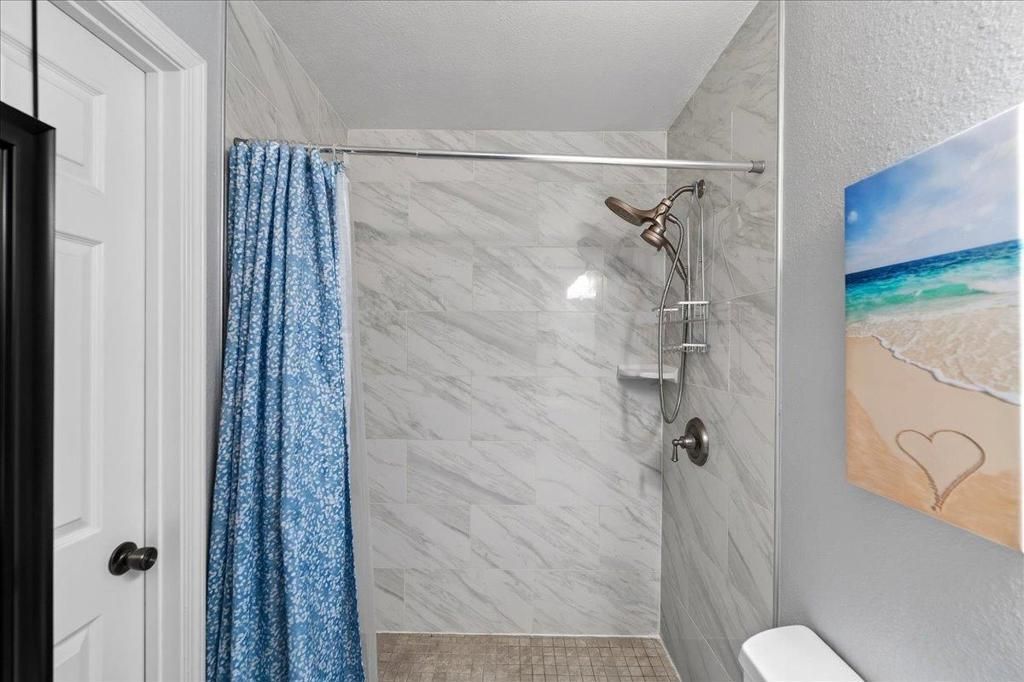 Image 9 of property listing at 5696 MAKATI Circle D, San Jose, CA 95123
