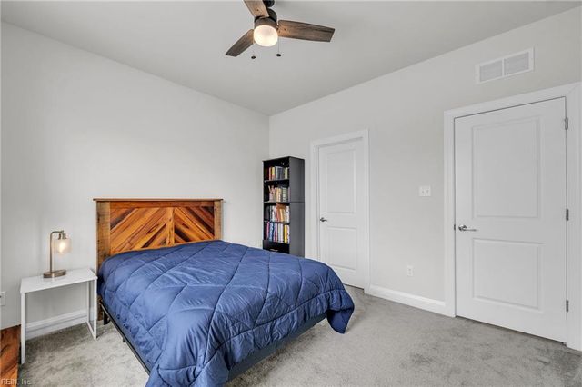 1515 Waltham LN, Newport News, VA 23608