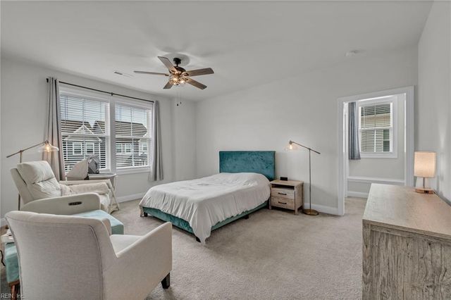 1515 Waltham LN, Newport News, VA 23608