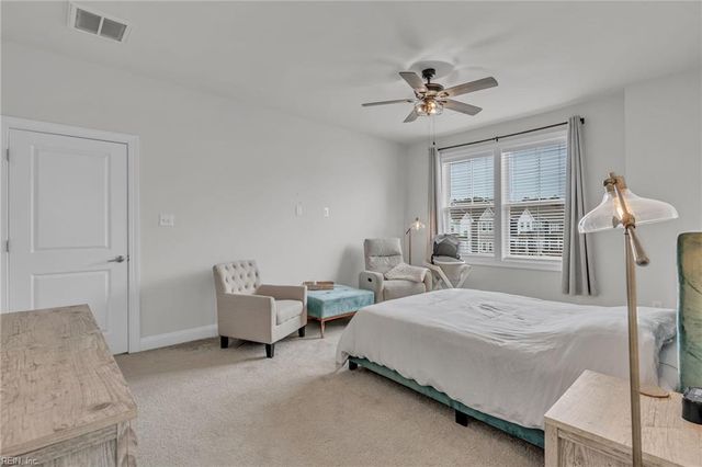 1515 Waltham LN, Newport News, VA 23608