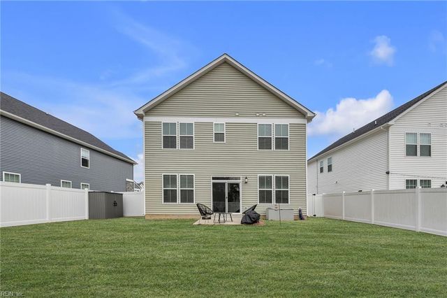 1515 Waltham LN, Newport News, VA 23608