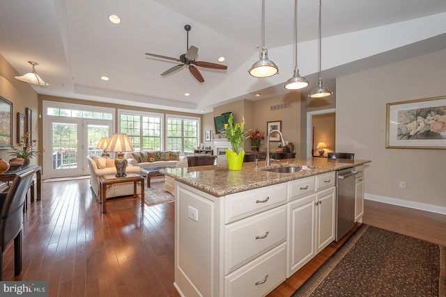 30 MEADOW VIEW LN, Malvern, PA 19355