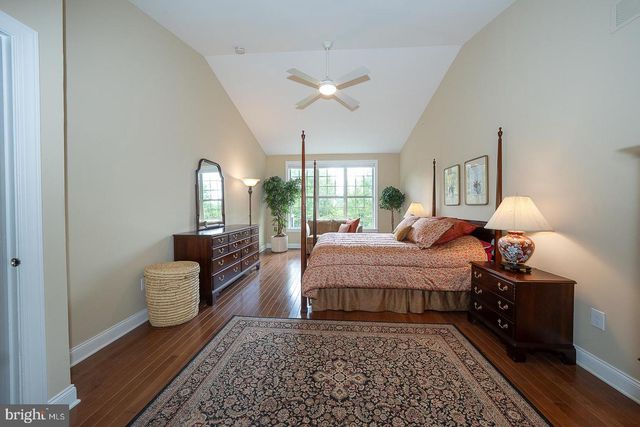 30 MEADOW VIEW LN, Malvern, PA 19355