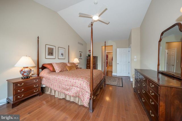 30 MEADOW VIEW LN, Malvern, PA 19355