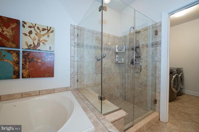 30 MEADOW VIEW LN, Malvern, PA 19355