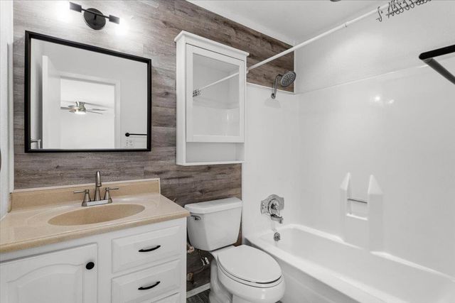 1809 Coronado Hills DR 10, Austin, TX 78752