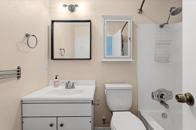 1809 Coronado Hills DR 10, Austin, TX 78752