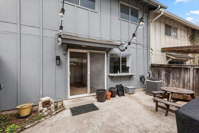 1809 Coronado Hills DR 10, Austin, TX 78752