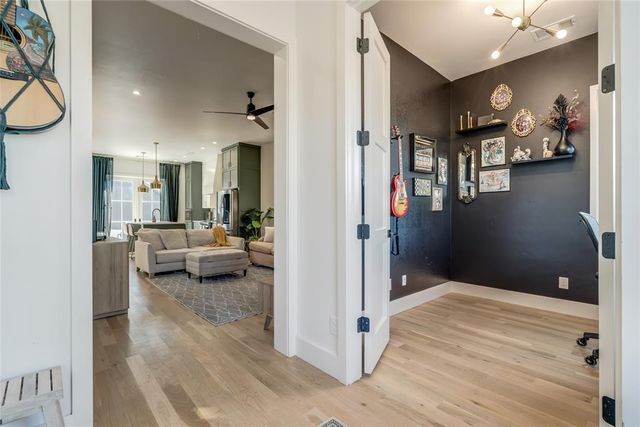 1052 SW 16th Street, Oklahoma City, OK 73108