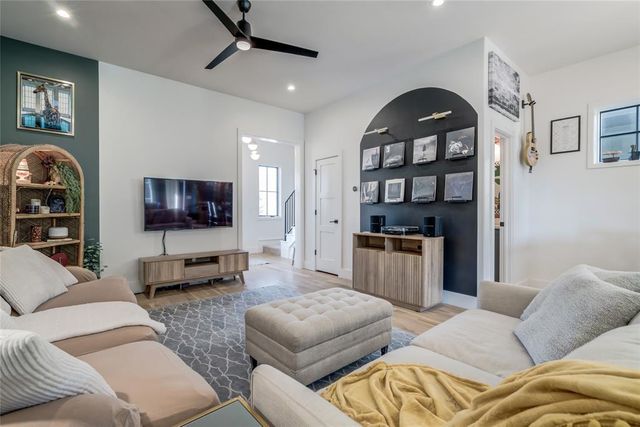 1052 SW 16th Street, Oklahoma City, OK 73108