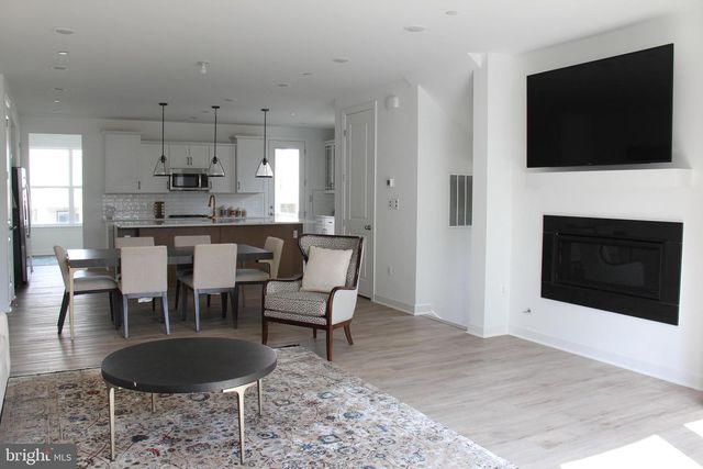 4975 LONGMIRE WAY, Chantilly, VA 20151