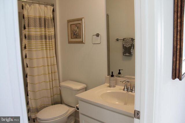 4975 LONGMIRE WAY, Chantilly, VA 20151